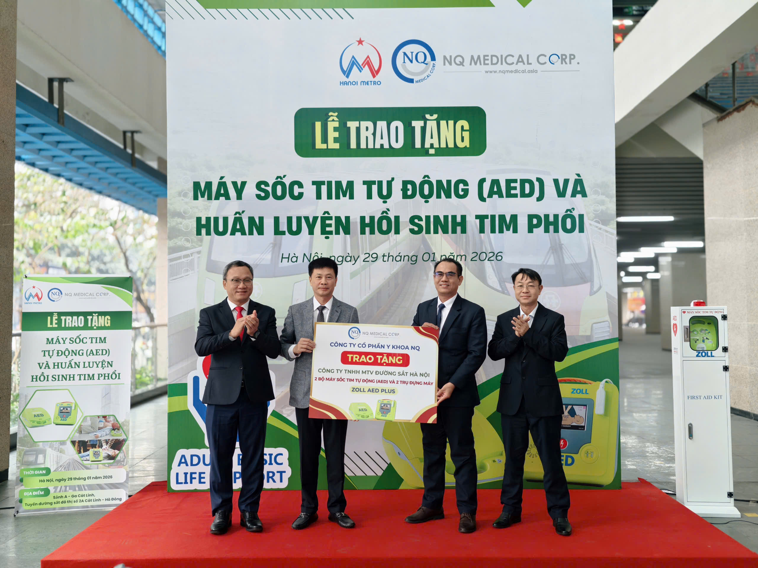 NQ Medical Corp Trao Tặng Máy Sốc Tim Tự Động (AED) Cho Hanoi Metro: Nỗ Lực Bảo Vệ Nhịp Đập Trái Tim